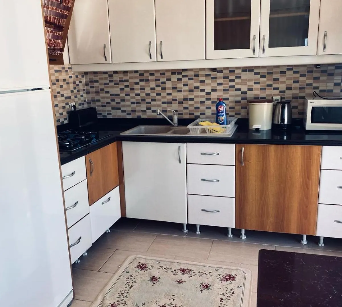 Sunset Beach Apartments Тургутрейс